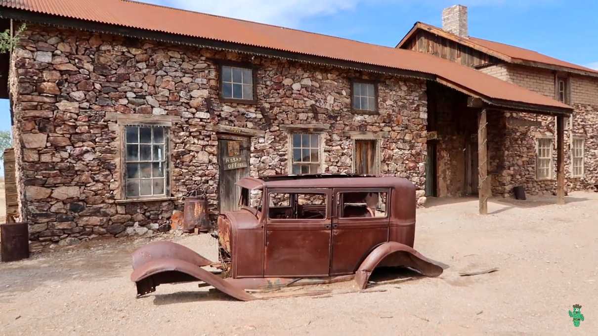 The assay office at Vulture City