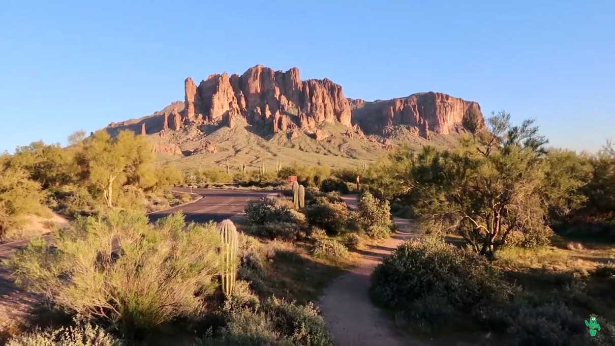 One of many beautiful views of the mountains overlooking Superstition State Park