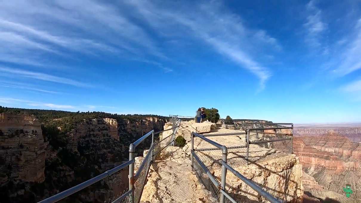 Walking out onto Angel's Window overlook