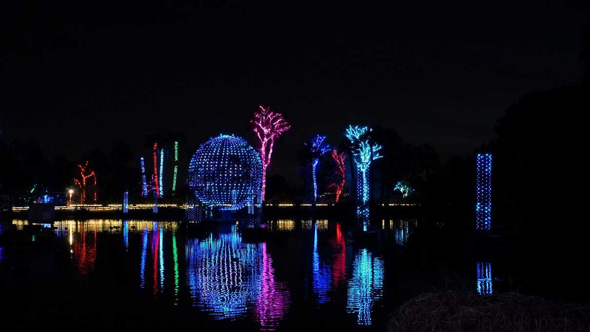 The main light show in the lake at the Phoenix Zoo Lights