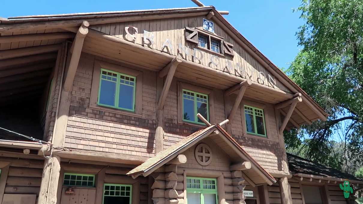 Outside view of Grand Canyon Depot