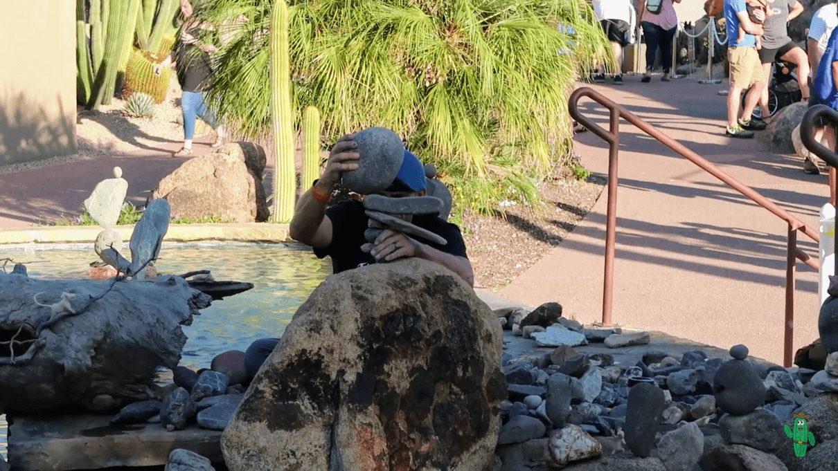 Ray Villafane balancing rocks