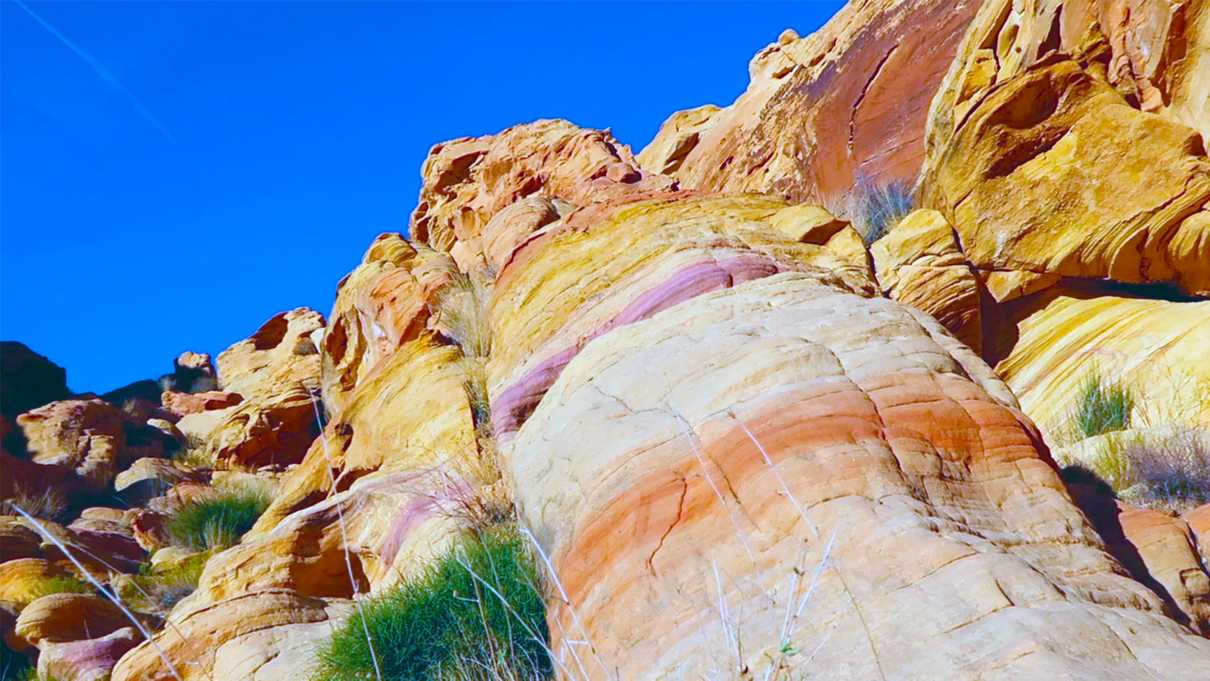 Colorful sandstone at Rainbow Vista