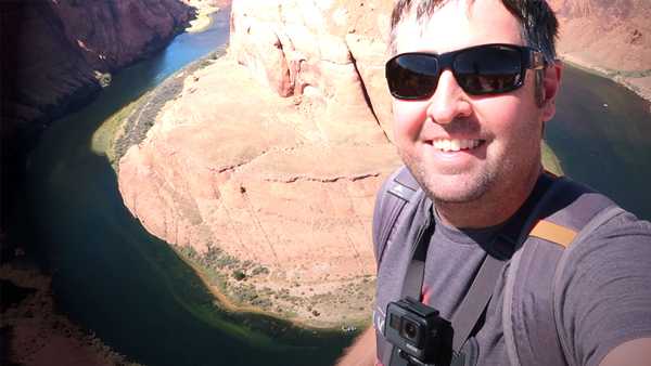 Taking a selfie at Horseshoe Bend